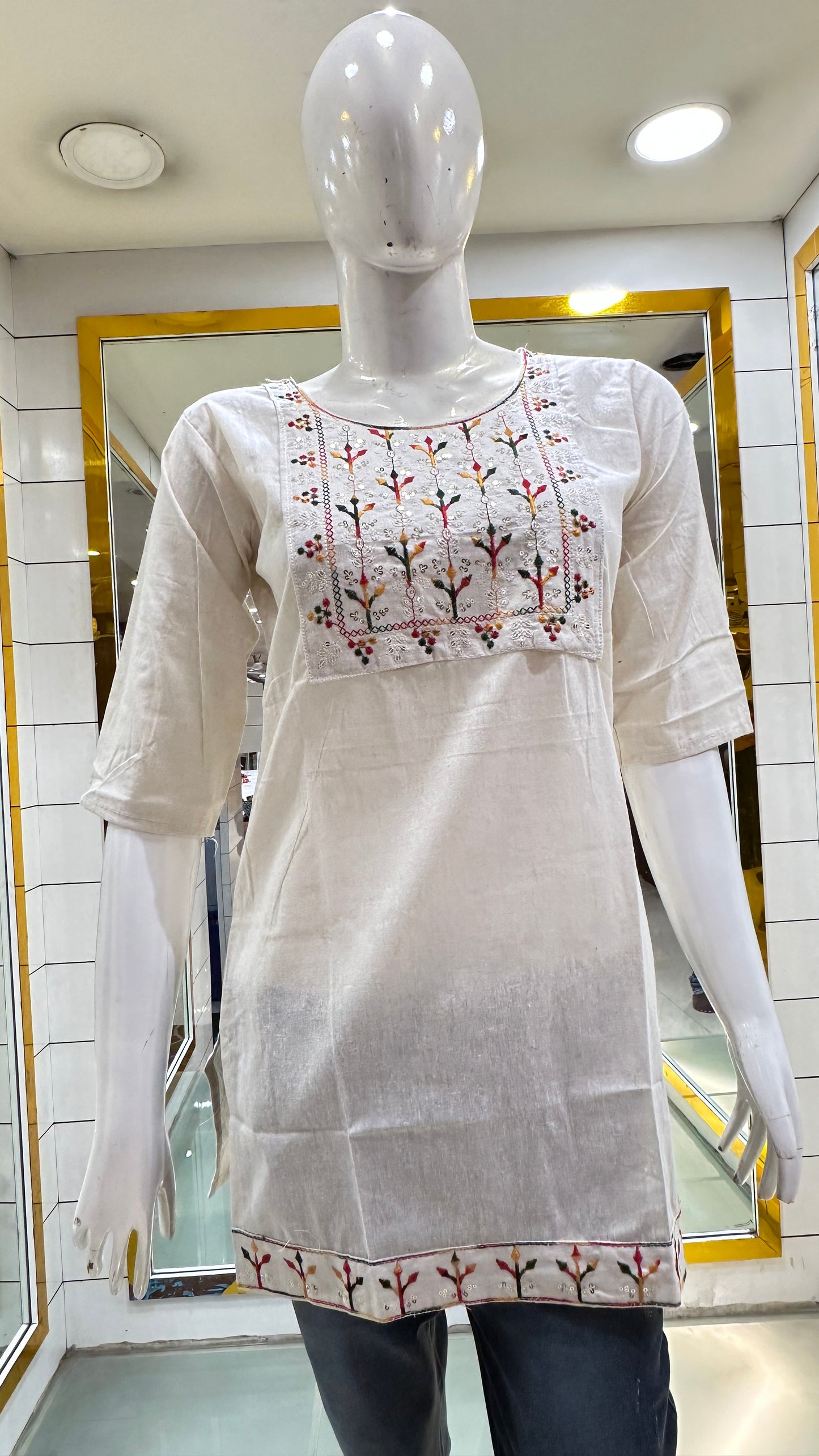 Kurti S618