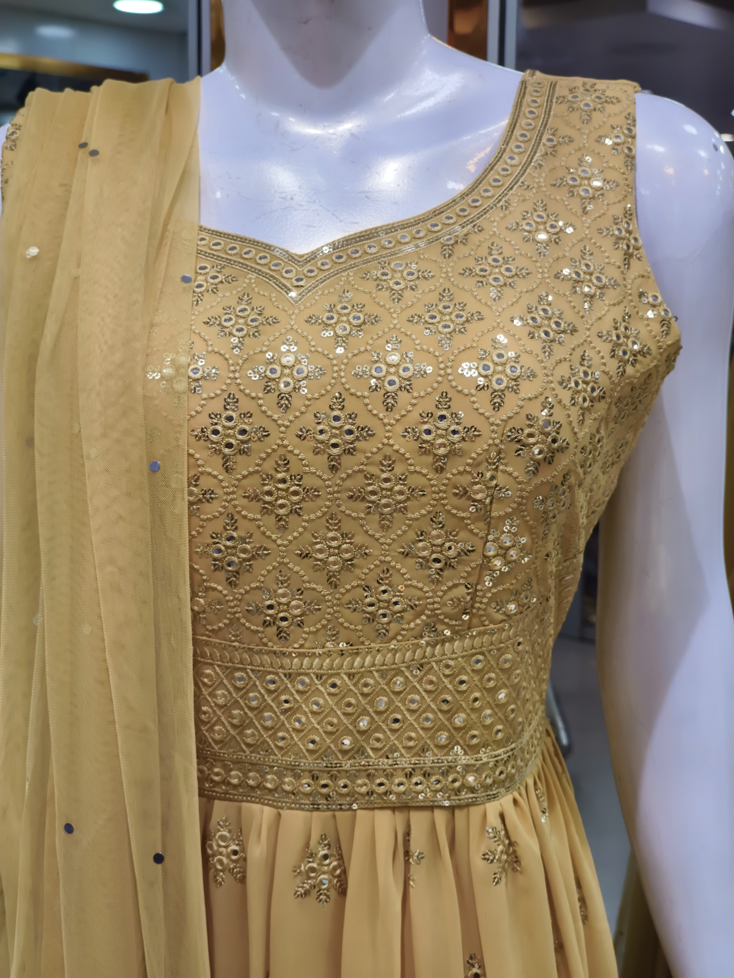 Nyara Gown 15/03