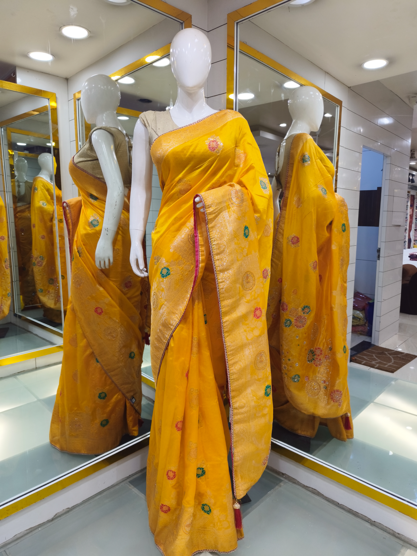 Dola Silk